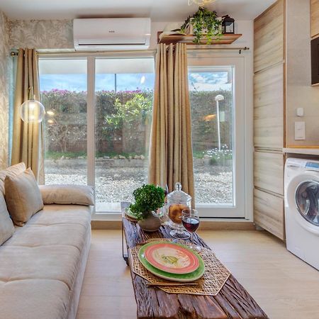 The Mini Apartment Castelldefels Exterior photo